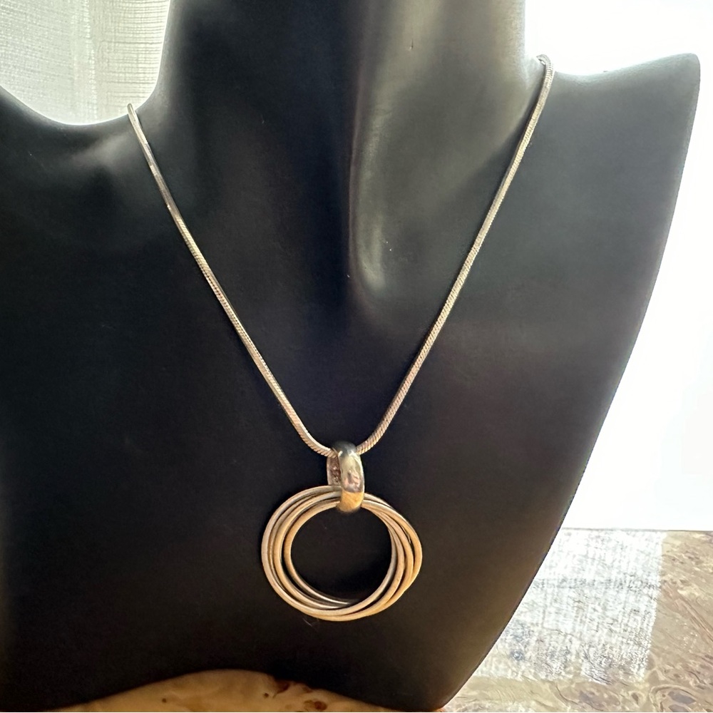 Retired Silpada Sterling Silver Triple Ring Pendant Necklace Serpentine Chain